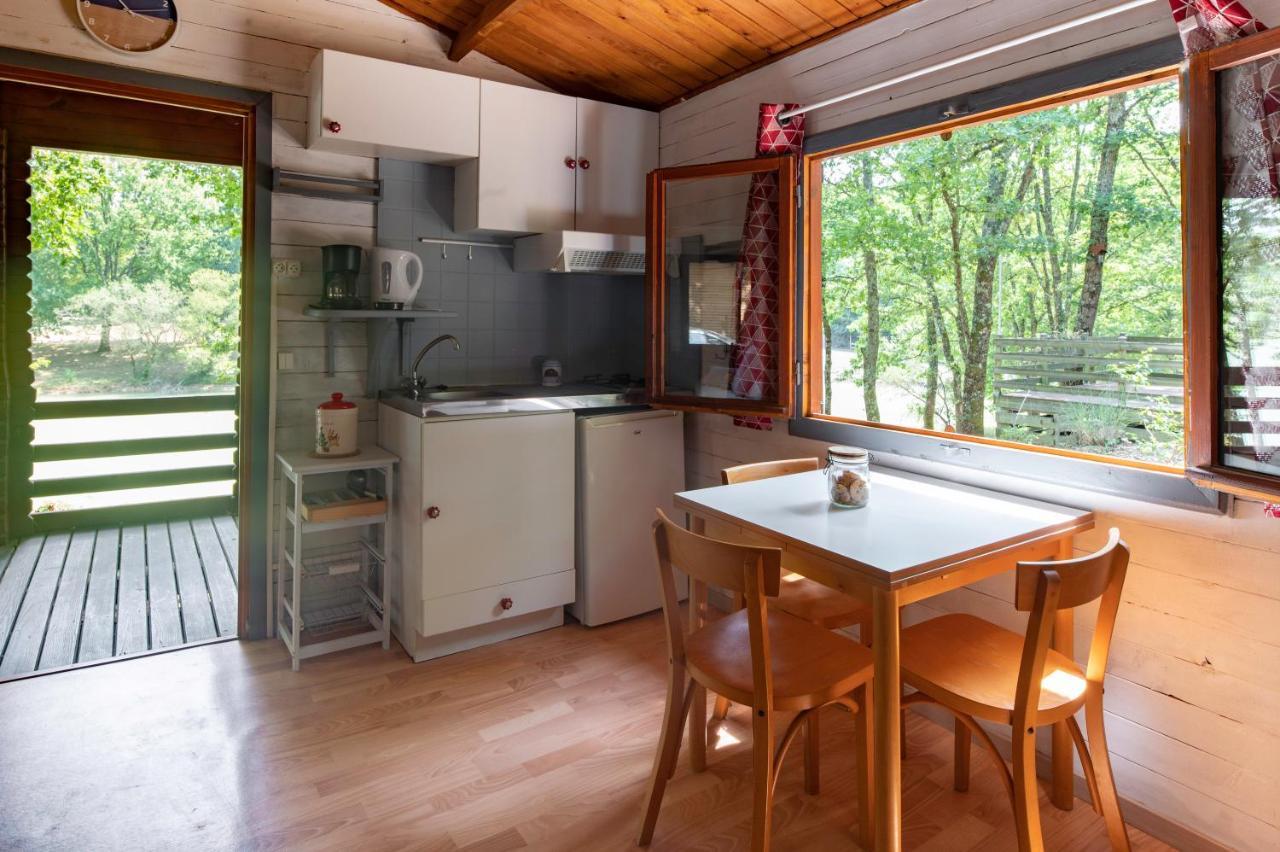 Camping Les Lacs D'Armagnac Bretagne-d'Armagnac Eksteriør bilde