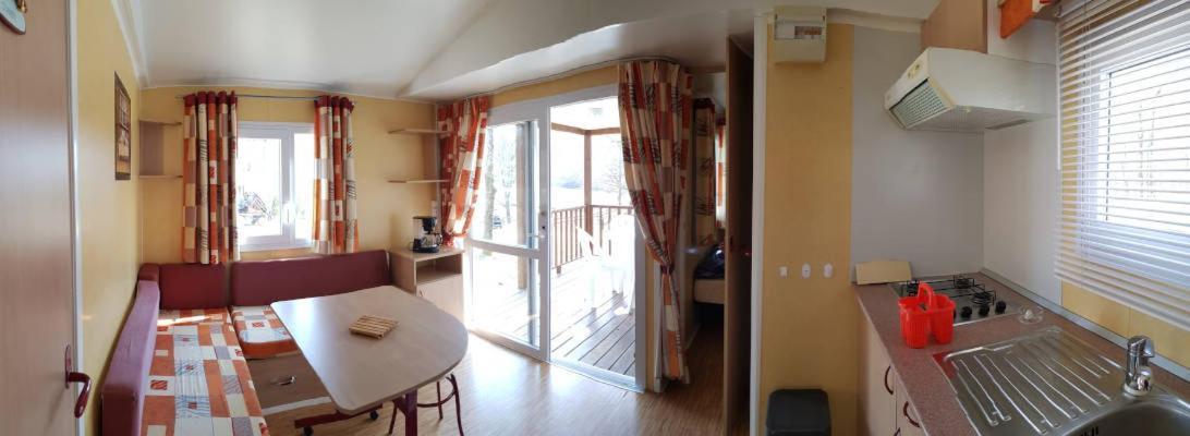 Camping Les Lacs D'Armagnac Bretagne-d'Armagnac Eksteriør bilde